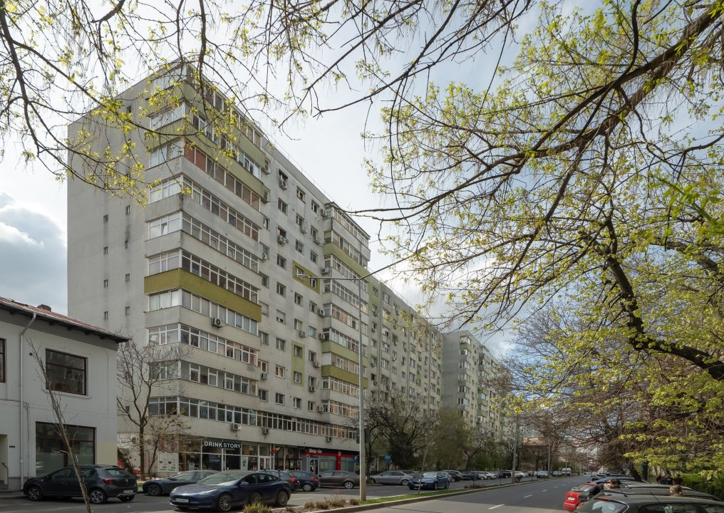 Banu Manta 18 - adiacent Piata Victoriei