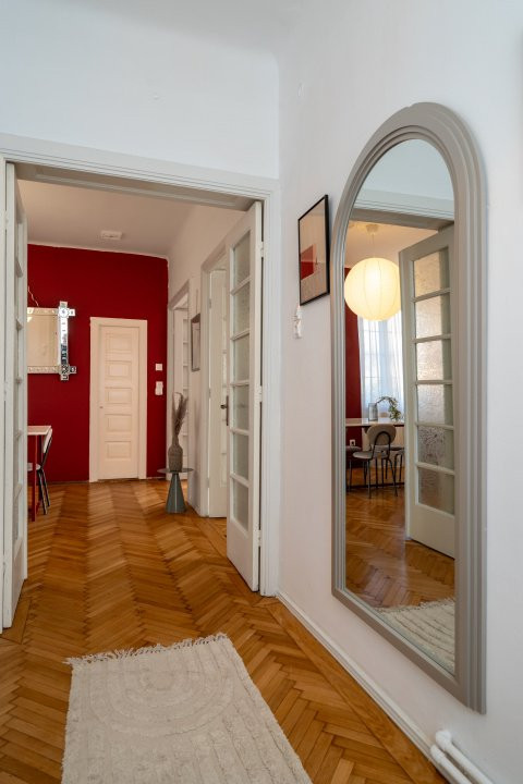 Apartament Spațios de 120 mp în Cartierul Evreiesc – Ultracentral