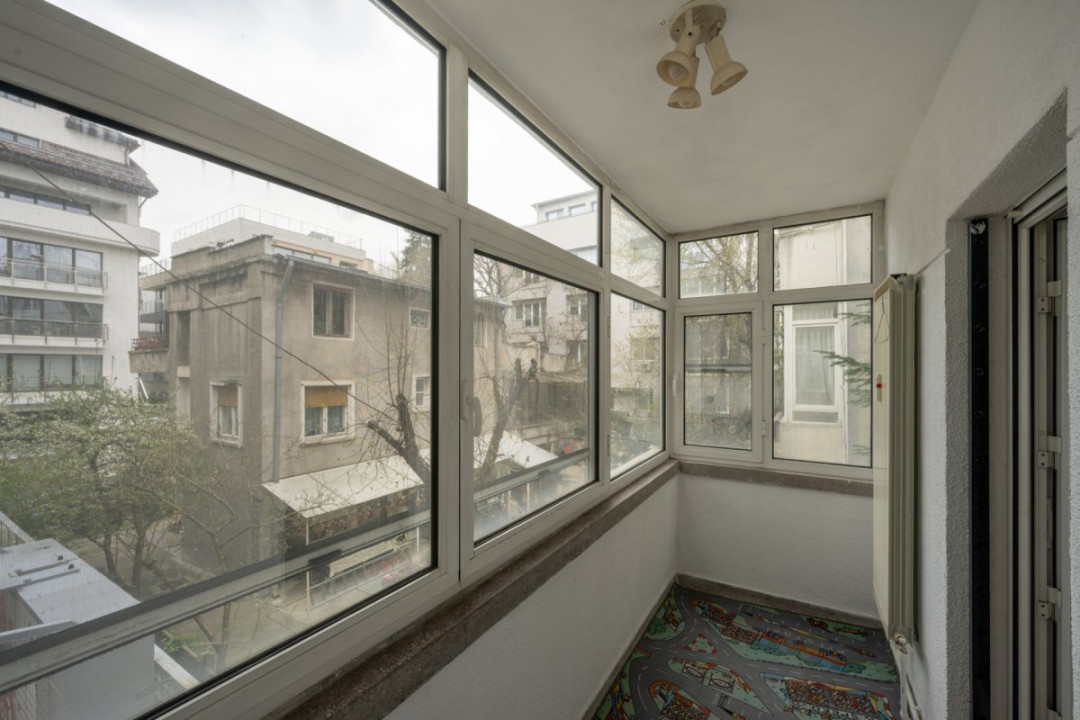 Apartament luminos de 5 camere de închiriat, etaj 1/4, garaj, Bd. Primăverii!