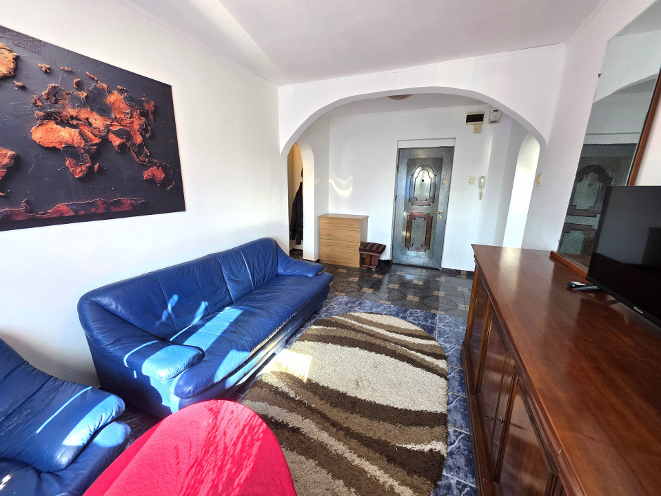 De vanzare 4 camere Ale Huedin 1, cu loc de parcare si centrala proprie