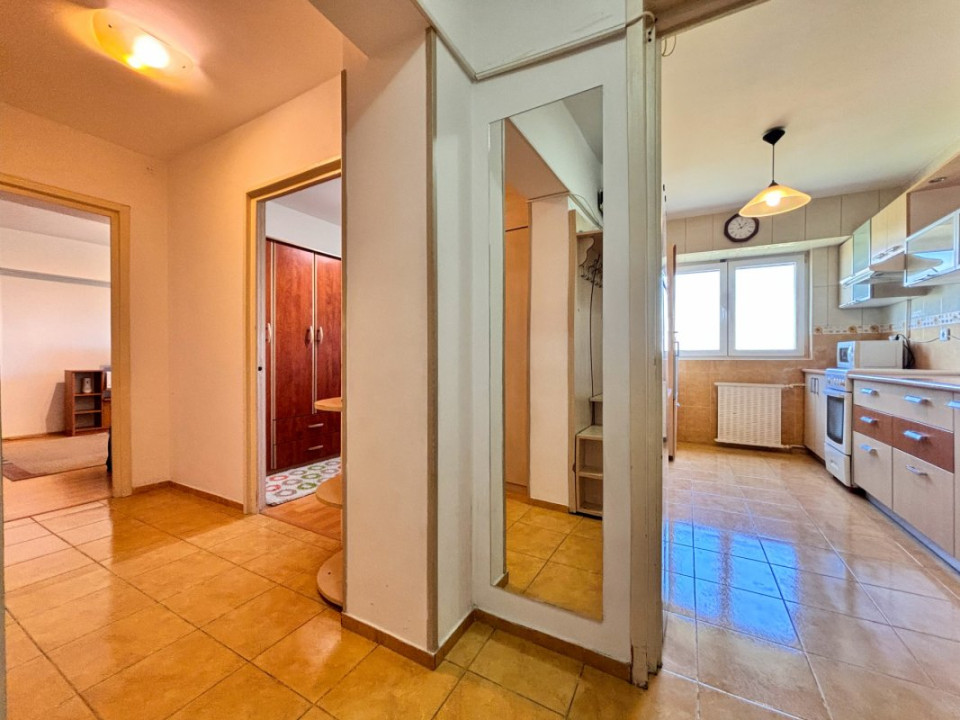 Vedere Parc Bloc 1980 | 3 camere decomandat, 2 băi, METROU 5 min