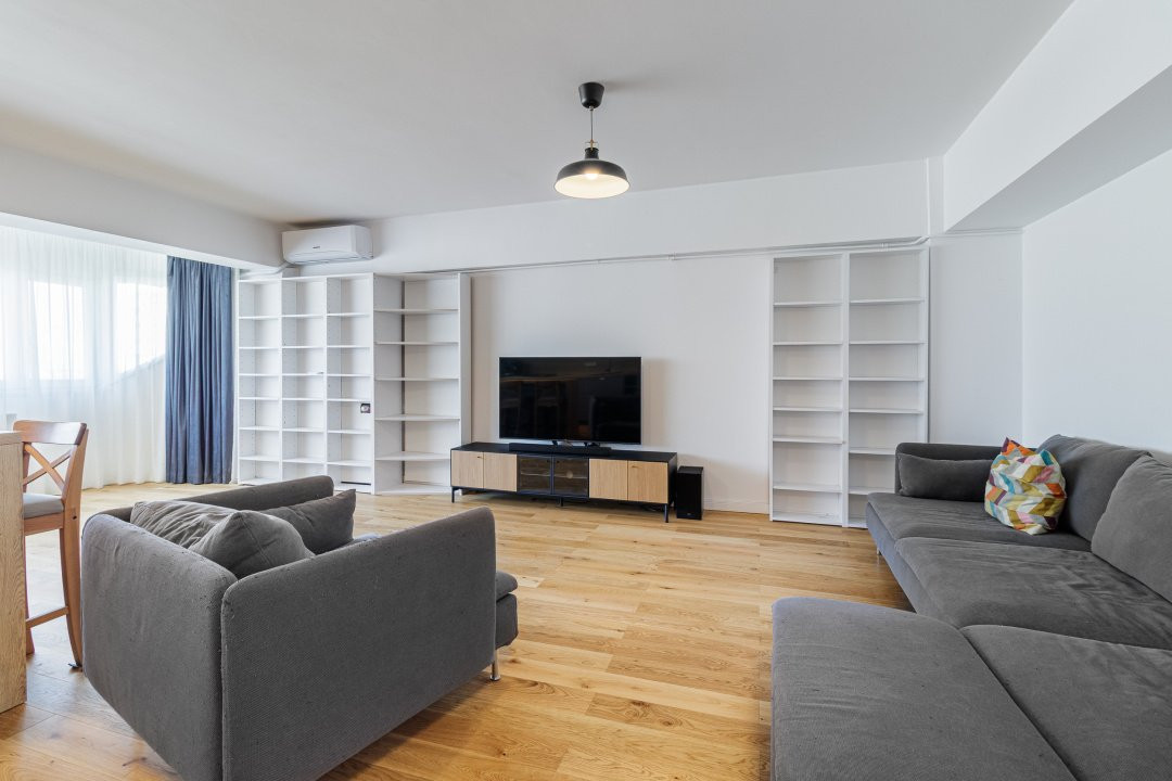 4 Camere | Renovat | Design Modern | Priveliste Deosebita