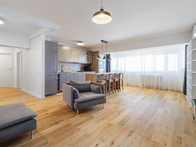 4 Camere | Renovat | Design Modern | Priveliste Deosebita