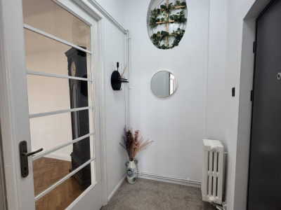 Bijuterie interbelică în centru