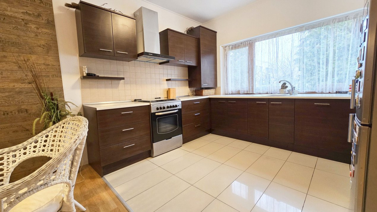 Green City. Casa frumoasa, gradina si liniste de vanzare