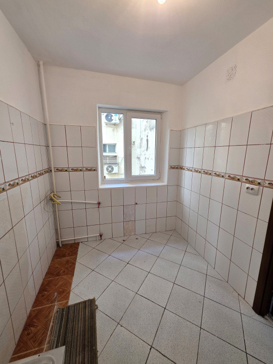 Oferta extraordinara pentru 3 camere la Doamna Ghica, bloc reabilitat
