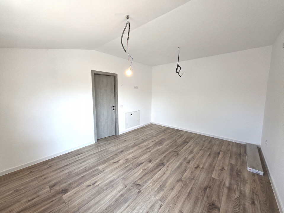 De vanzare casa in duplex-pe str Mezes in Chitila, langa Laminorului 