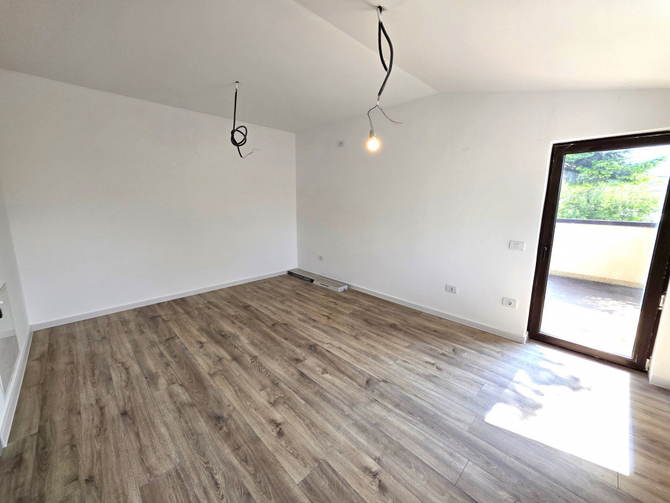 De vanzare casa in duplex-pe str Mezes in Chitila, langa Laminorului 