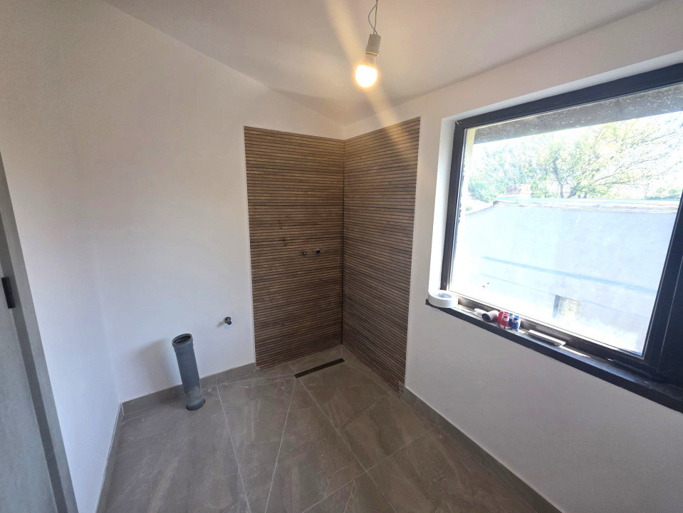 Casa la pret de apartament pe Sos Chitilei, langa Bd. Laminorului