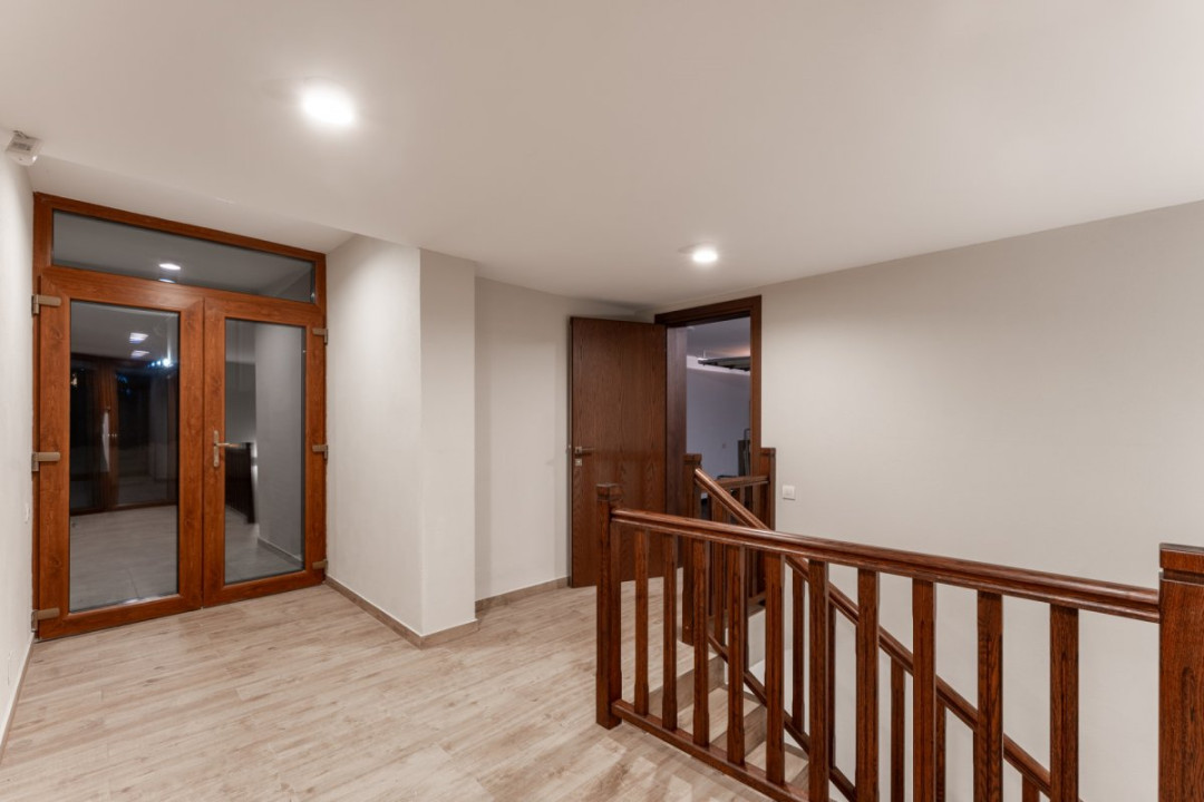 Vila pe malul lacului Mogosoaia | 617 mpt, teren 1182 mp