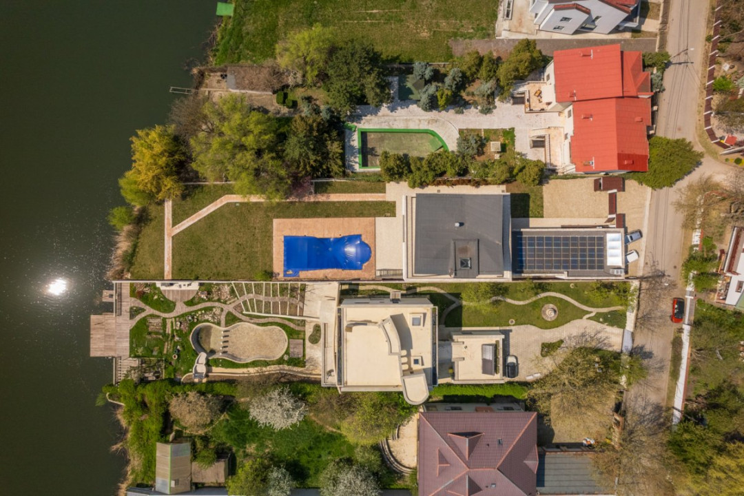 Vila pe malul lacului Mogosoaia | 617 mpt, teren 1182 mp