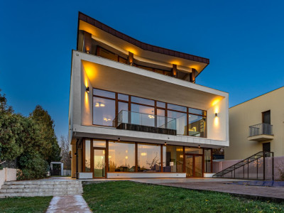 Vila pe malul lacului Mogosoaia | 617 mpt, teren 1182 mp