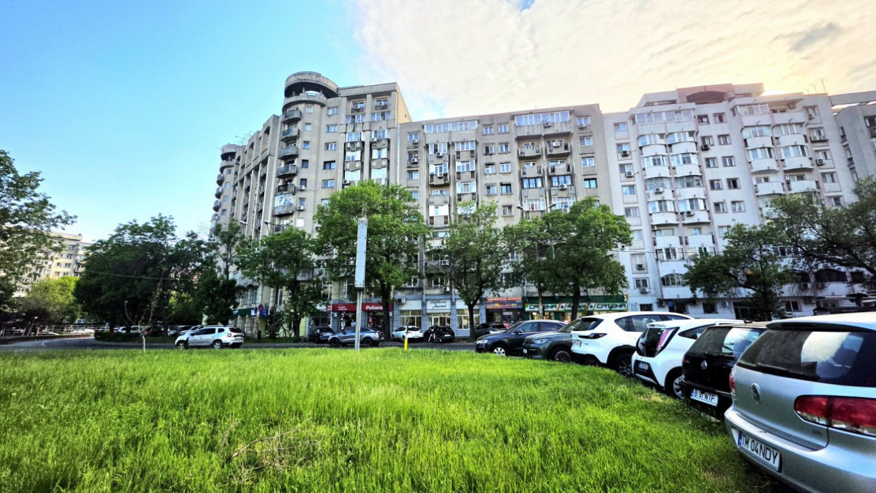 Cerere mare, oferta mica. Apartament 3 camere cu relaxare inclusa