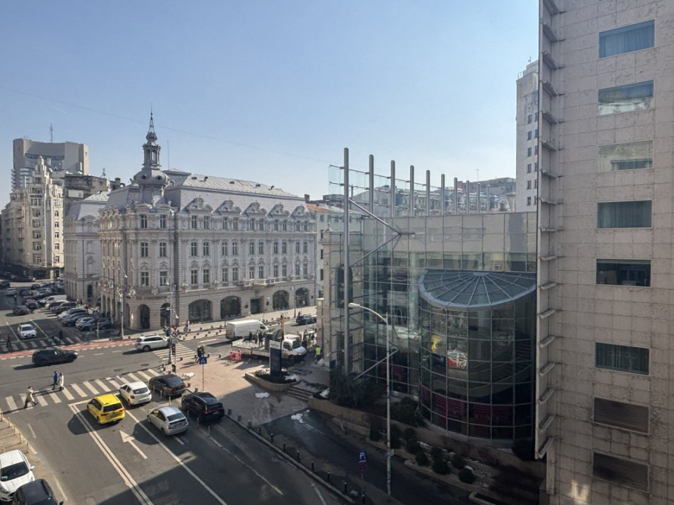 GARSONIERĂ ULTRACENTRALĂ CU VEDERE DESCHISĂ – INVESTIȚIE CU CHIRIAȘ ACTIV (400€)