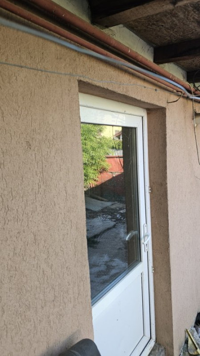 Popești Leordeni, teren 203mp cu casă demolabila/renovabila, singur curte