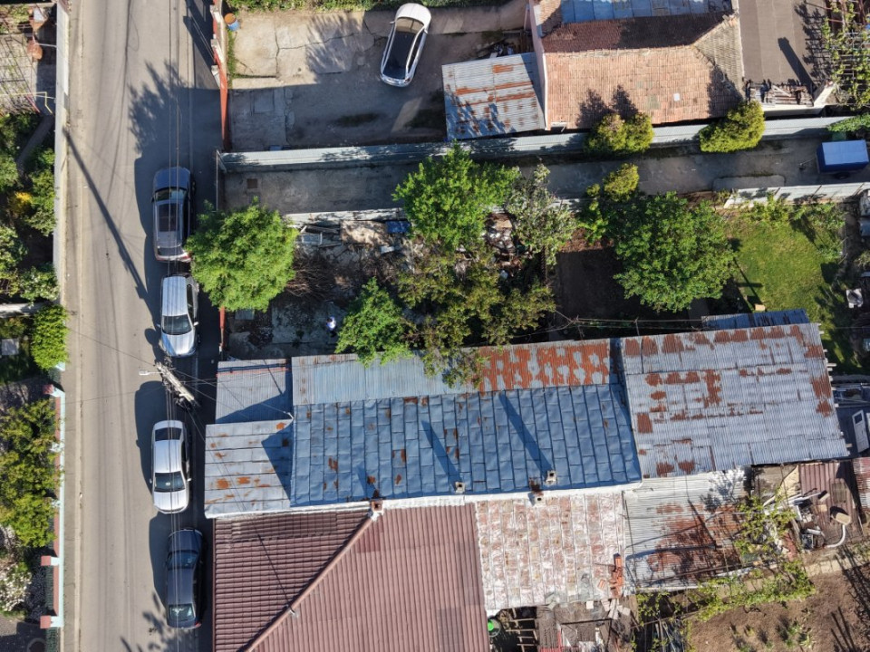 Popești Leordeni, teren 203mp cu casă demolabila/renovabila, singur curte