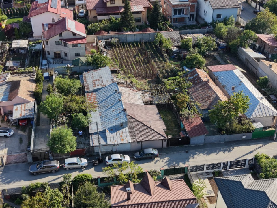 Popești Leordeni, teren 203mp cu casă demolabila/renovabila, singur curte