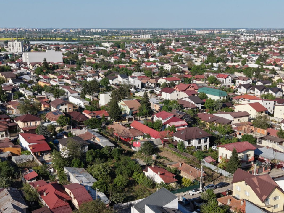 Popești Leordeni, teren 203mp cu casă demolabila/renovabila, singur curte