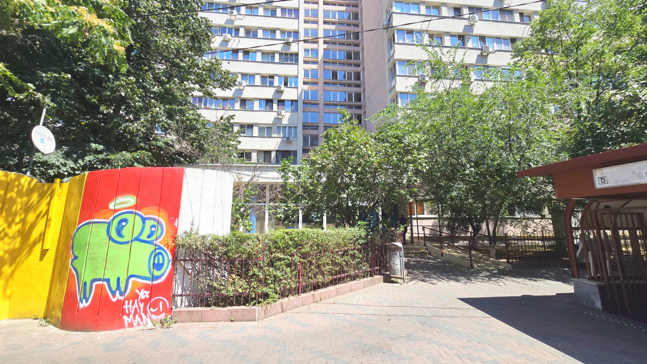 Iesi din bloc sari in metrou Dristor 2!