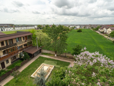 Duplex 4 camere cu priveliste in Cartierul Verde