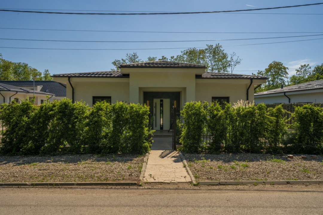 MOON VILLA - ASTORIA, 212 MP TOTAL, 800 MP LOT, LA CHEIE!