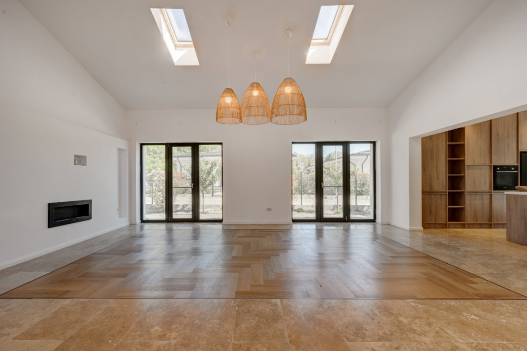 MOON VILLA - ASTORIA, 212 MP TOTAL, 800 MP LOT, LA CHEIE!