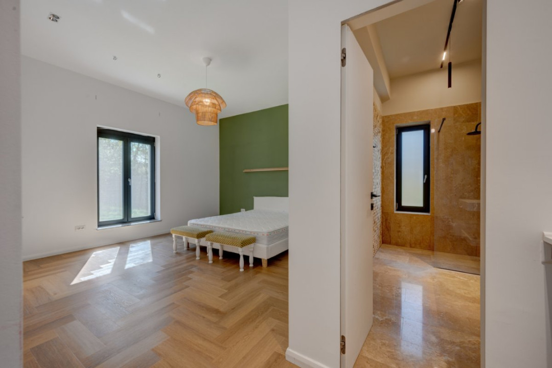 MOON VILLA - ASTORIA, 212 MP TOTAL, 800 MP LOT, LA CHEIE!