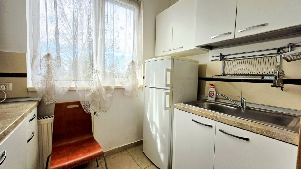 Personalizabila, spatioasa, intima. Garsoniera cu liniste inclusa