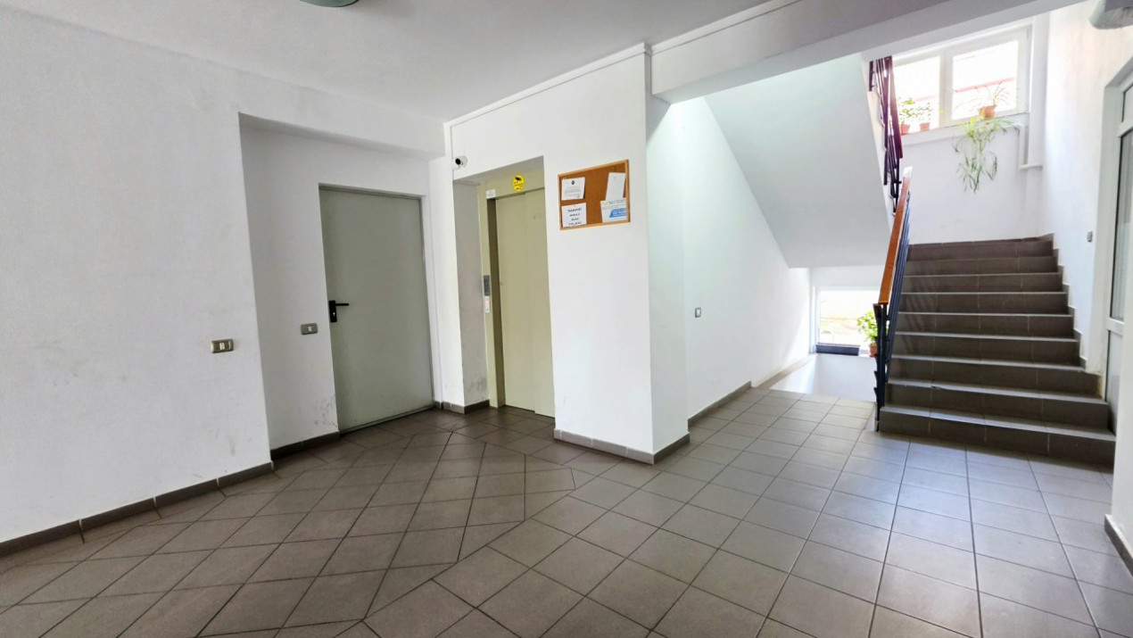 Personalizabila, spatioasa, intima. Garsoniera cu liniste inclusa