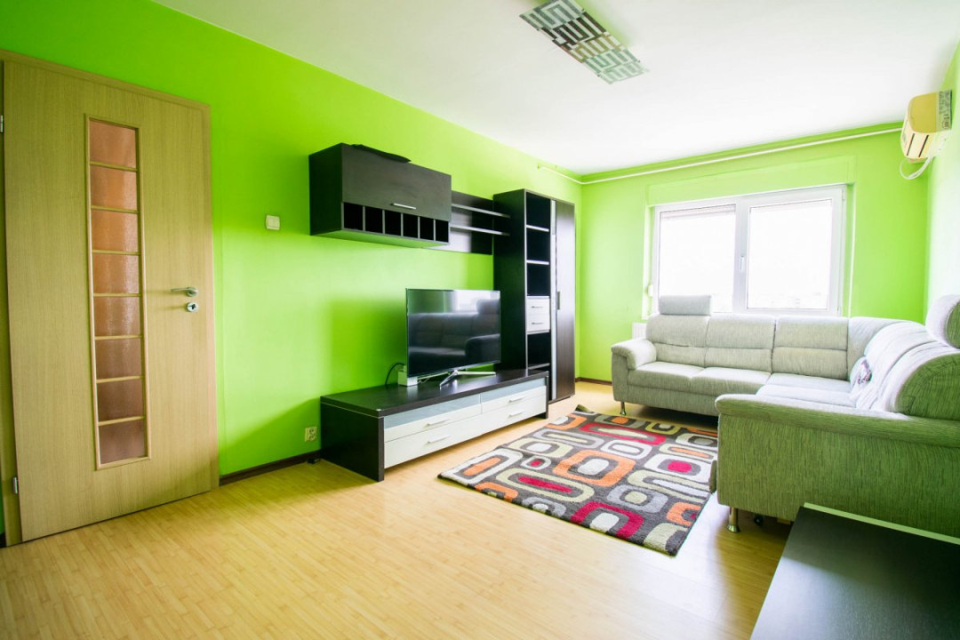 Crangasi-apartament 2 camere,decomandat,la 12 min de Metrou,an 1983