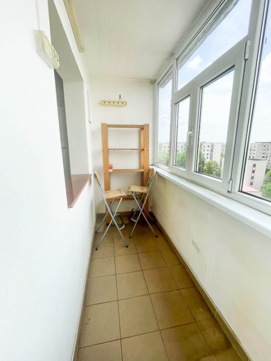 Crangasi-apartament 2 camere,decomandat,la 12 min de Metrou,an 1983