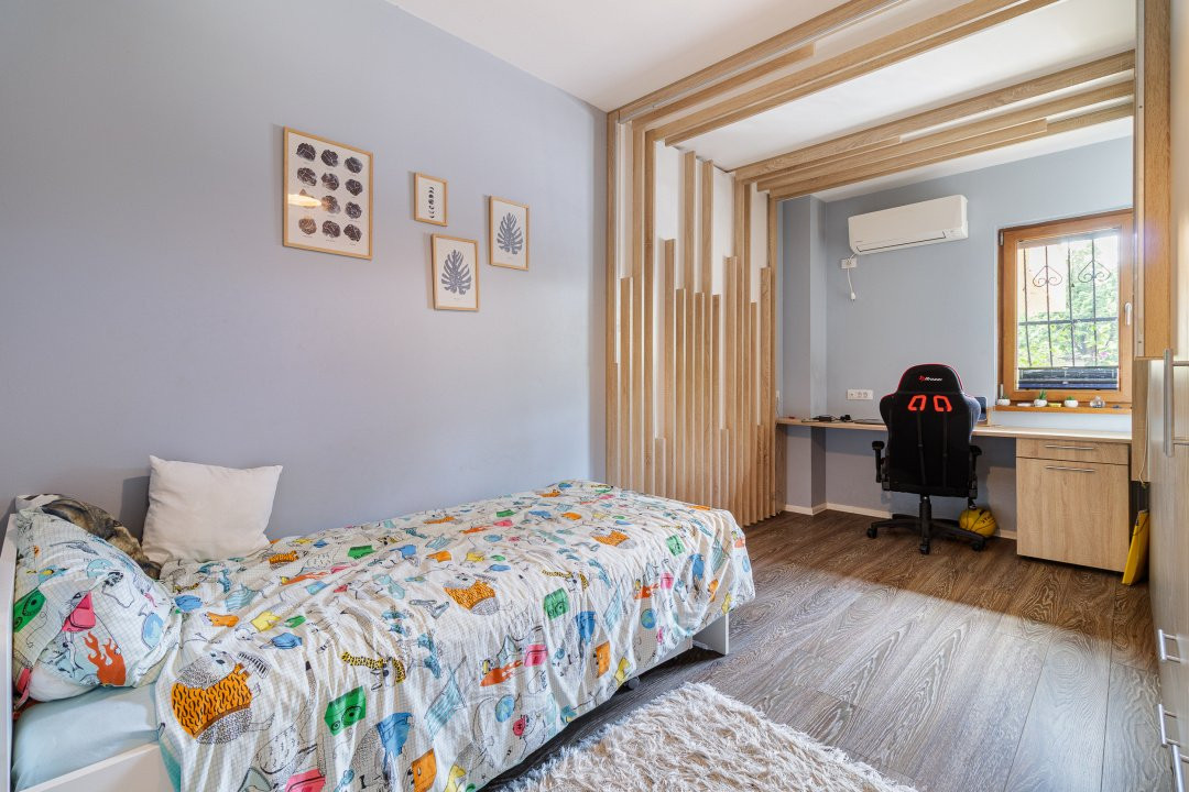 4 camere 3 bai la intrare in Tineretului si Carol