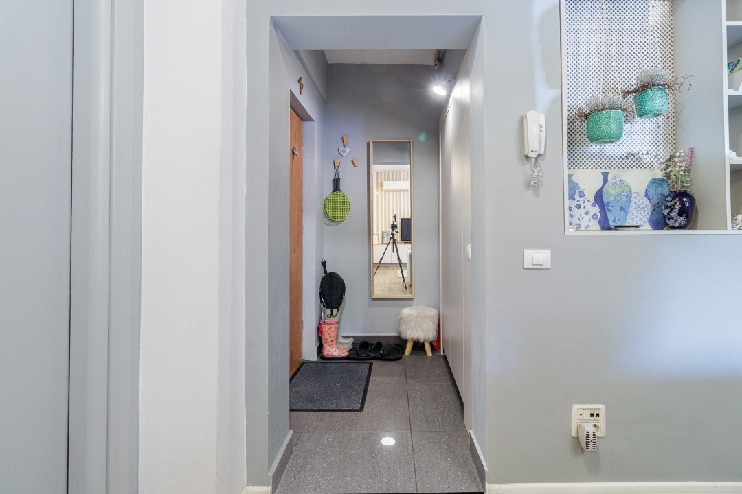 4 camere 3 bai la intrare in Tineretului si Carol