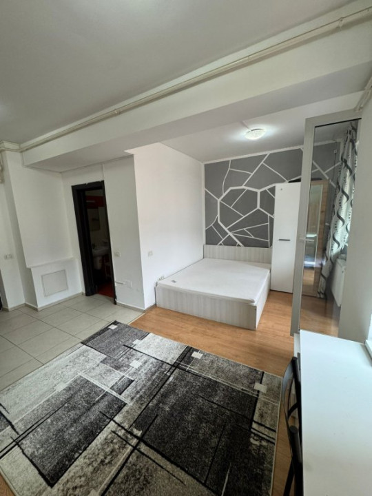 Garsoniera complet mobilata Militari Residence