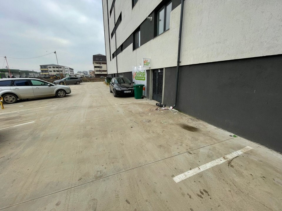 Spatiu comercial 110 mp vitrina 13m Militari Residence-Tineretului doua intrari 