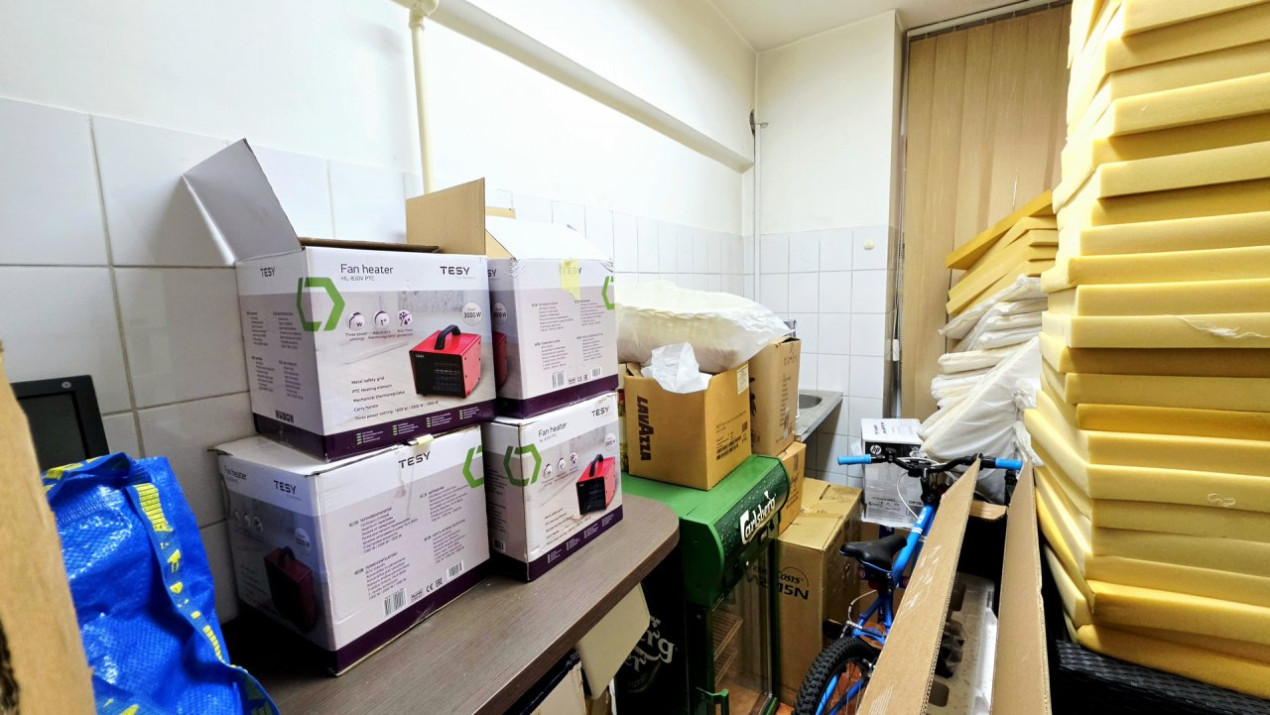 Cea mai sincera garsoniera de la Unirii: nu ascunde nici haosul!