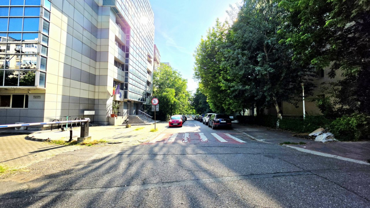 Cea mai sincera garsoniera de la Unirii: nu ascunde nici haosul!