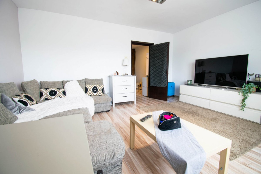 Apartament spațios 2 camere,67 mp,decomandat,bloc 2001–Calea Călărași