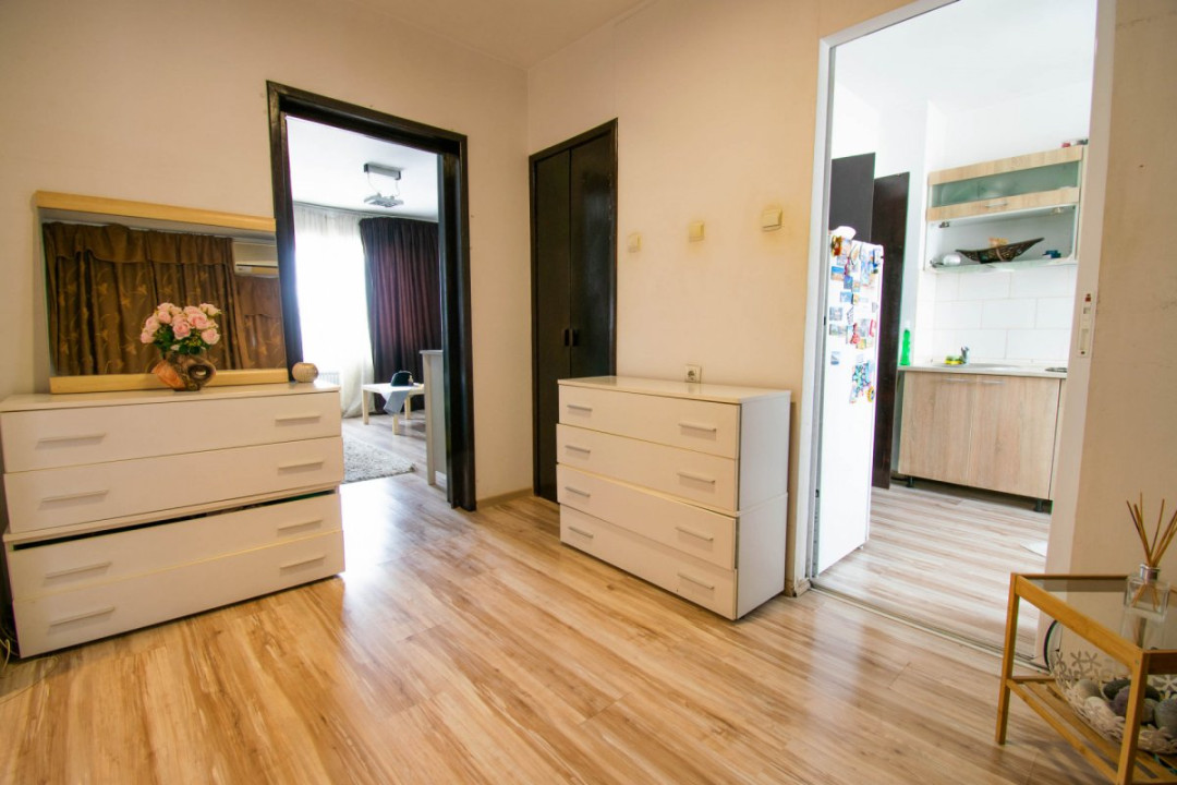 Apartament spațios 2 camere,67 mp,decomandat,bloc 2001–Calea Călărași