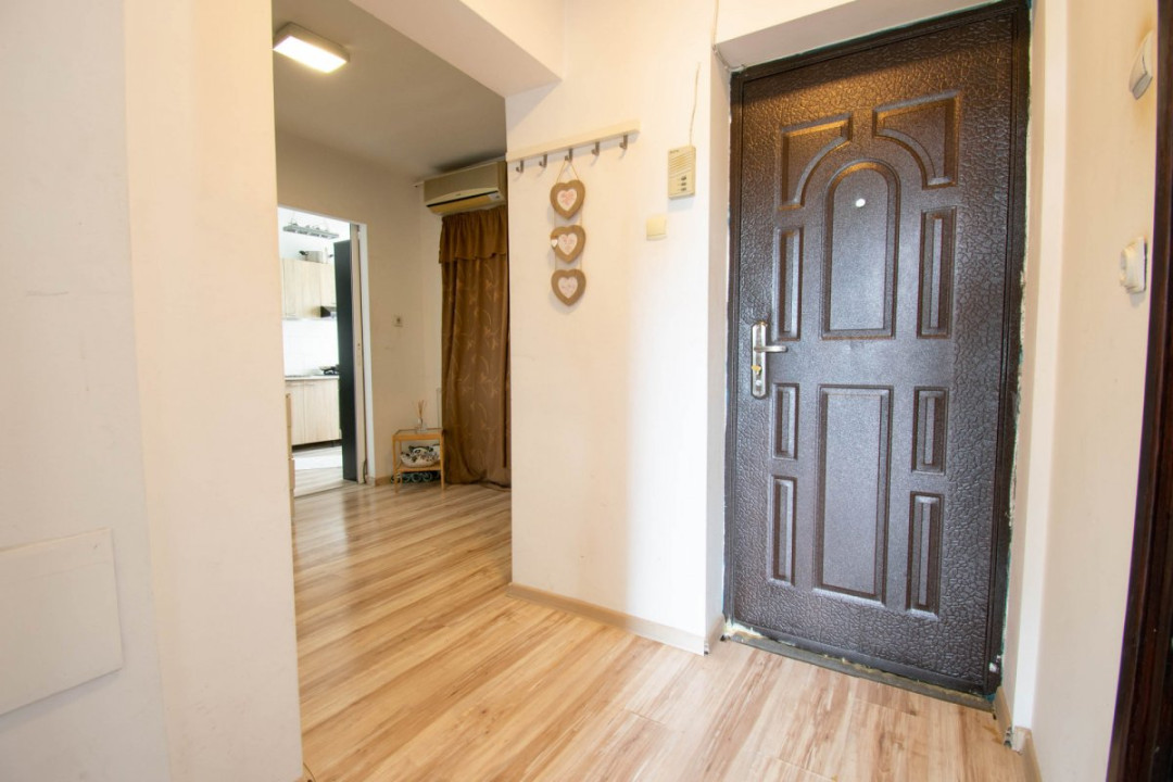 Apartament spațios 2 camere,67 mp,decomandat,bloc 2001–Calea Călărași