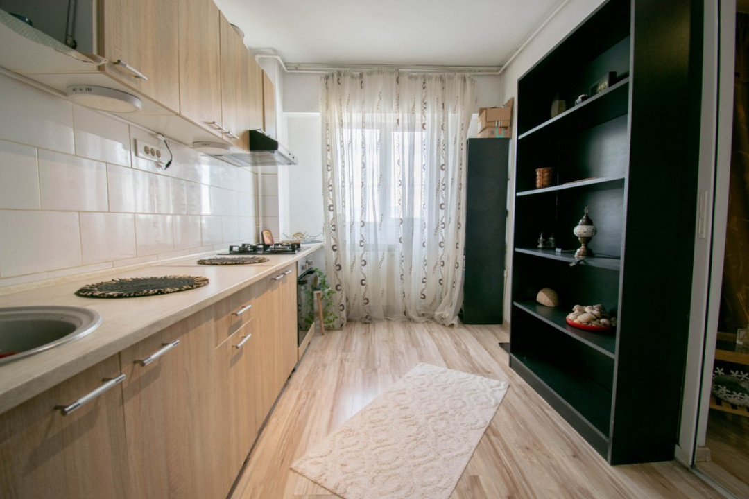 Apartament spațios 2 camere,67 mp,decomandat,bloc 2001–Calea Călărași