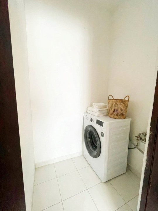 Apartament spațios 2 camere,67 mp,decomandat,bloc 2001–Calea Călărași