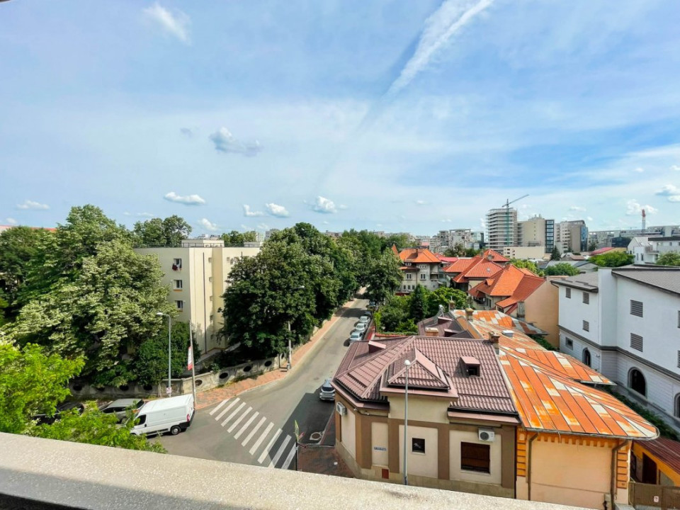 Apartament spațios 2 camere,67 mp,decomandat,bloc 2001–Calea Călărași