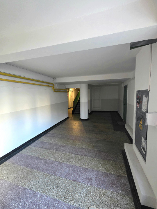 De vanzare 3 camere la Sala Palatului/Cișmigiu, gata de mutat