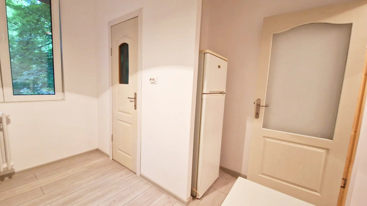 Apartament la prima închiriere după renovare completă, mobilat și utilat modern 