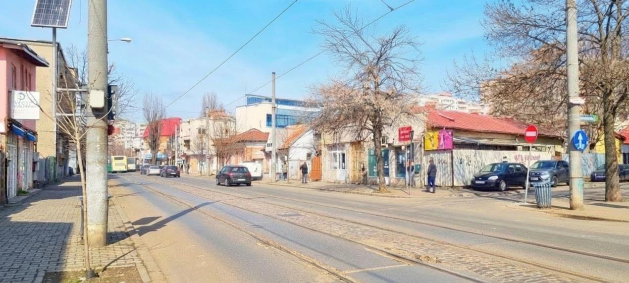 SPATIU COMERCIAL STRADAL CU VAD PIETONAL MAICA DOMNULUI NR. 41, LACUL TEI