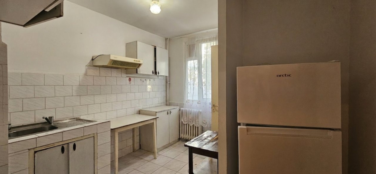 Apartament 2 Camere Decomandat Parc Moghioros