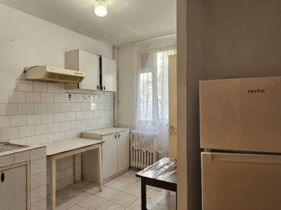 Apartament 2 Camere Decomandat Parc Moghioros