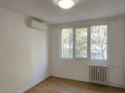 Apartament 2 Camere Decomandat Parc Moghioros