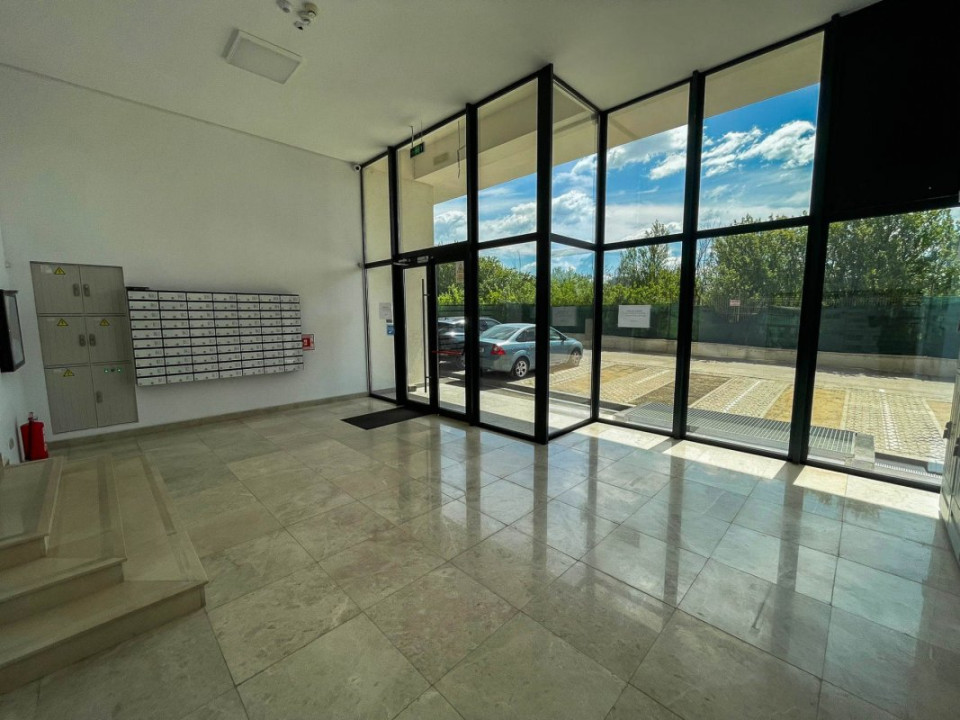 Apartament cu 3 camere,70 mp,etaj 2 in Sun Lake Residence